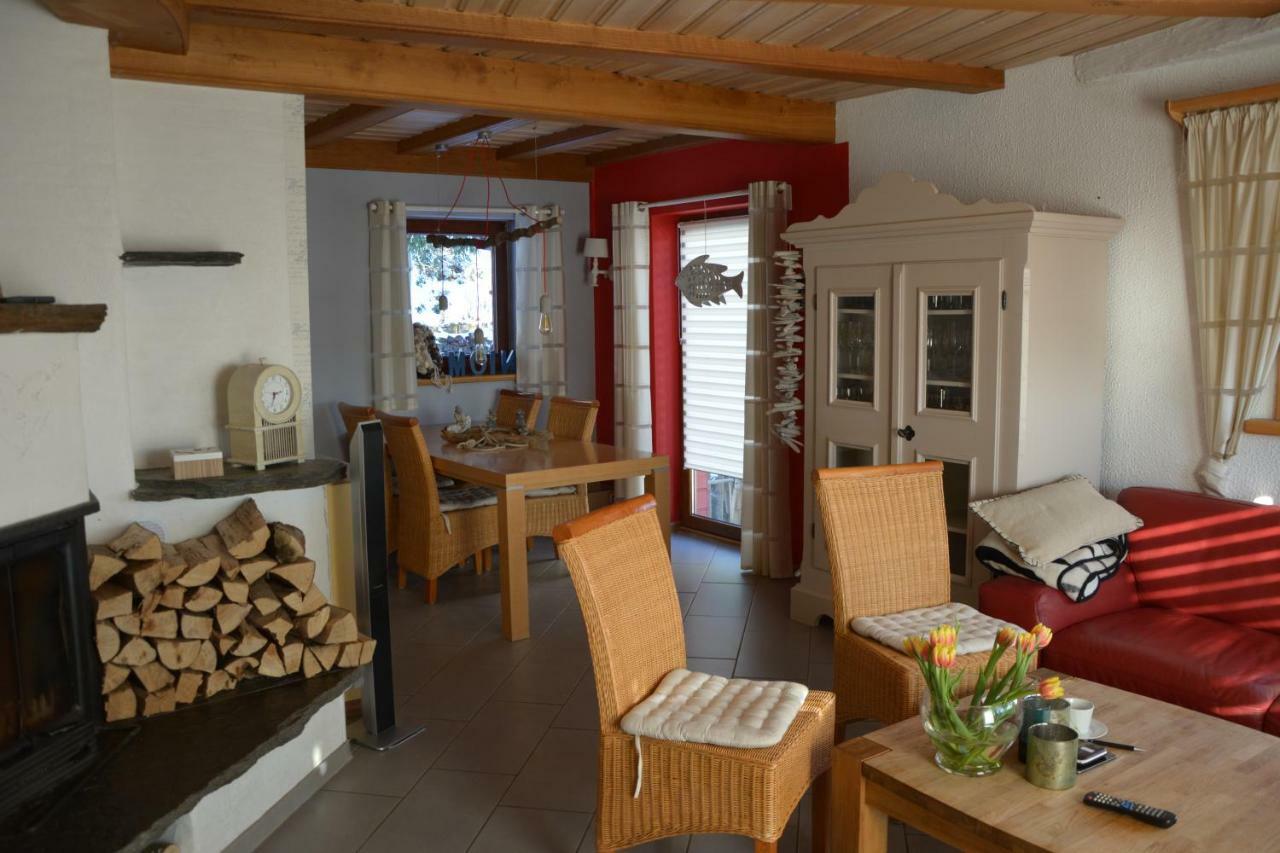 Ferienhaus Winterberg Bromskirchen エクステリア 写真